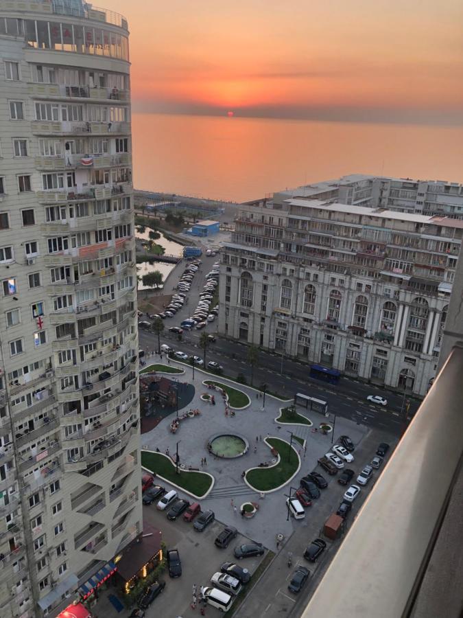 Удобные Апартаменты С Видом На Море Batumi Ngoại thất bức ảnh