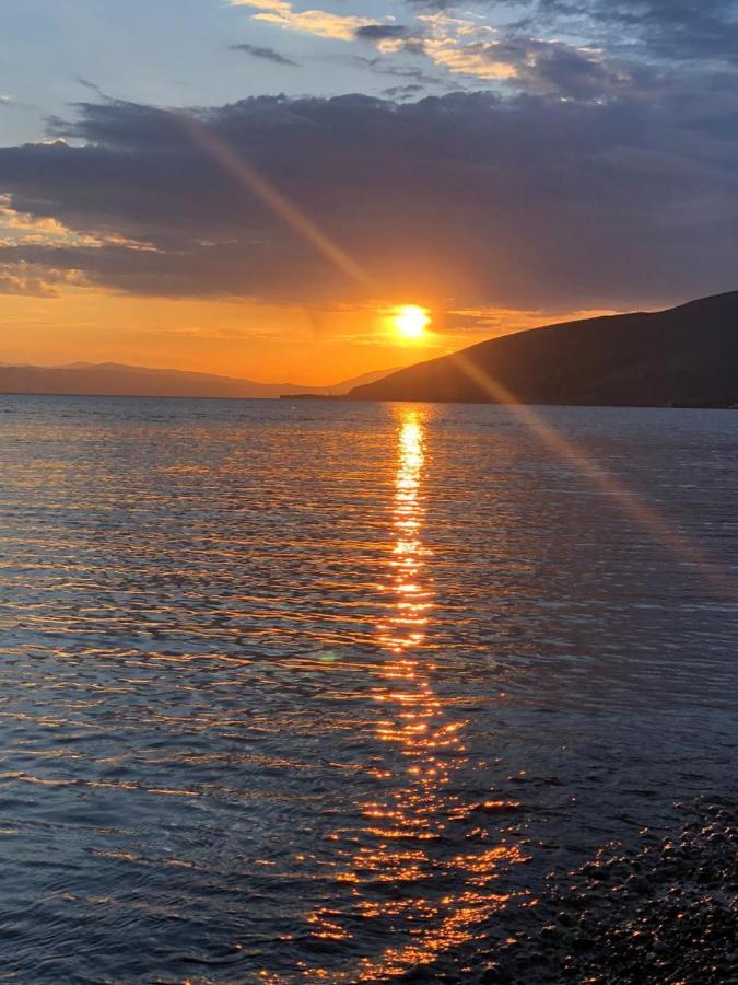 Удобные Апартаменты С Видом На Море Batumi Ngoại thất bức ảnh