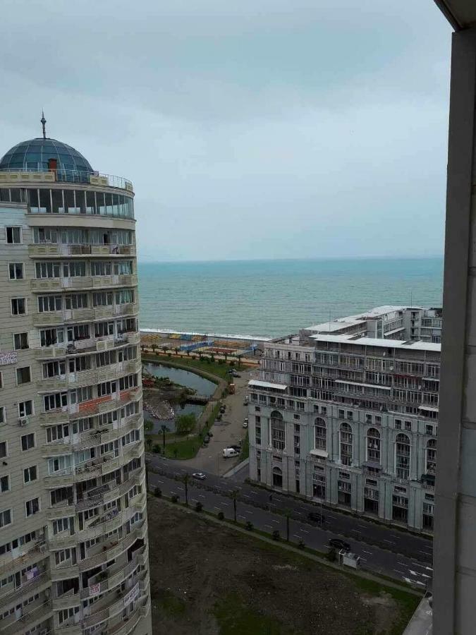 Удобные Апартаменты С Видом На Море Batumi Ngoại thất bức ảnh